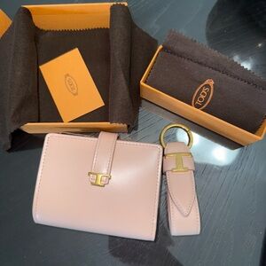Tod's Pink Key and Card Holder Leather Accessory